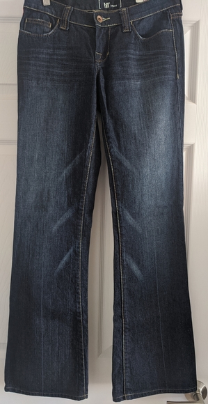 Jeans - Picture 1 of 5